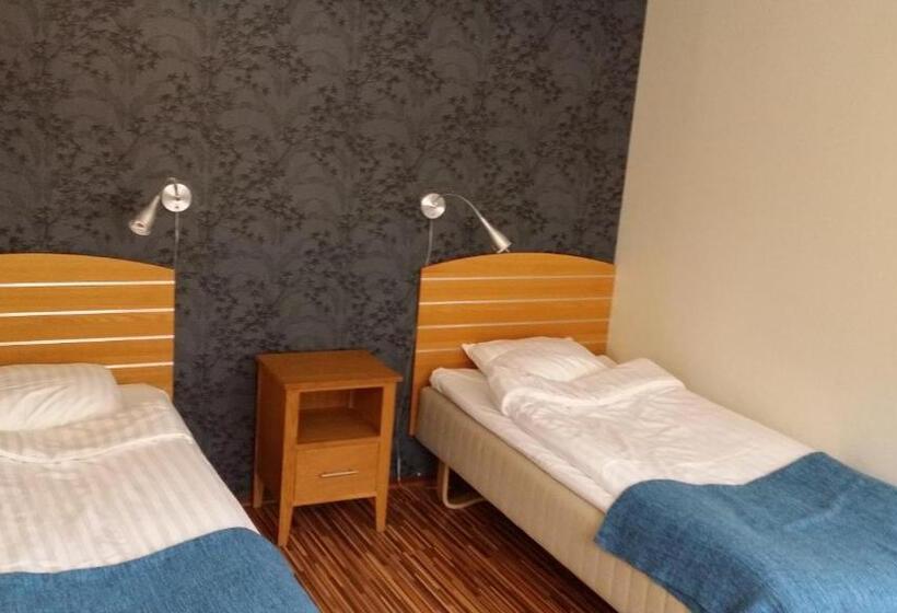Quarto Estandar, L City