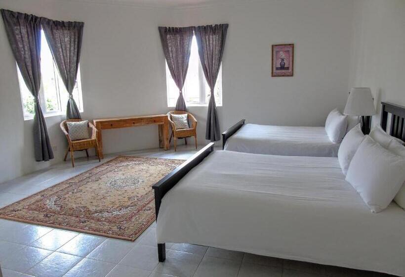デラックスファミリールーム, Rumah Putih Near Klia & Xiamen University