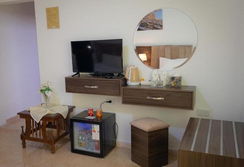 اتاق لوکس, Petra Jewel Luxury