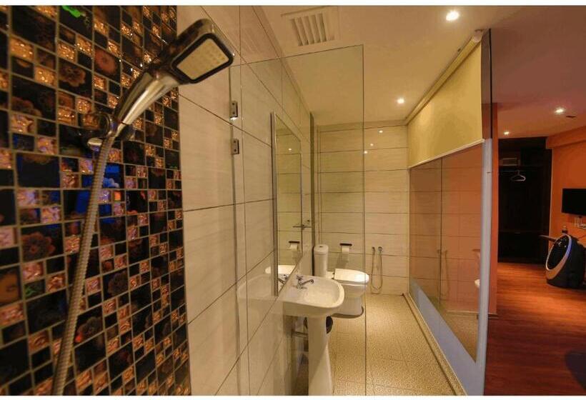 Люкс Повышенной Комфортности, Apple Hotel Penang