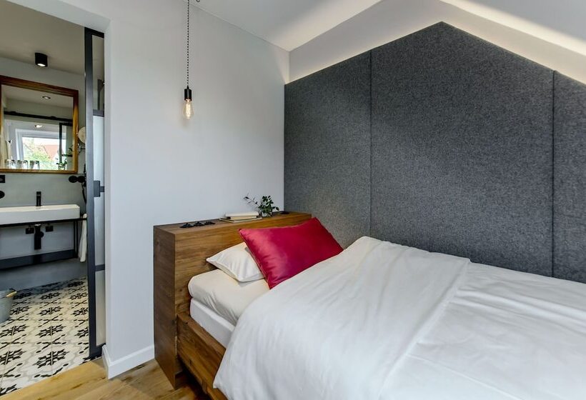 스탠다드 트리플 룸, Bio Hotel Adler