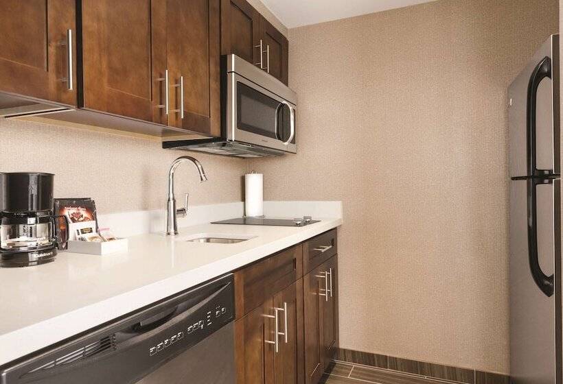 带双人床的标准工作室, Homewood Suites By Hilton Washington Dc Capitolnavy Yard