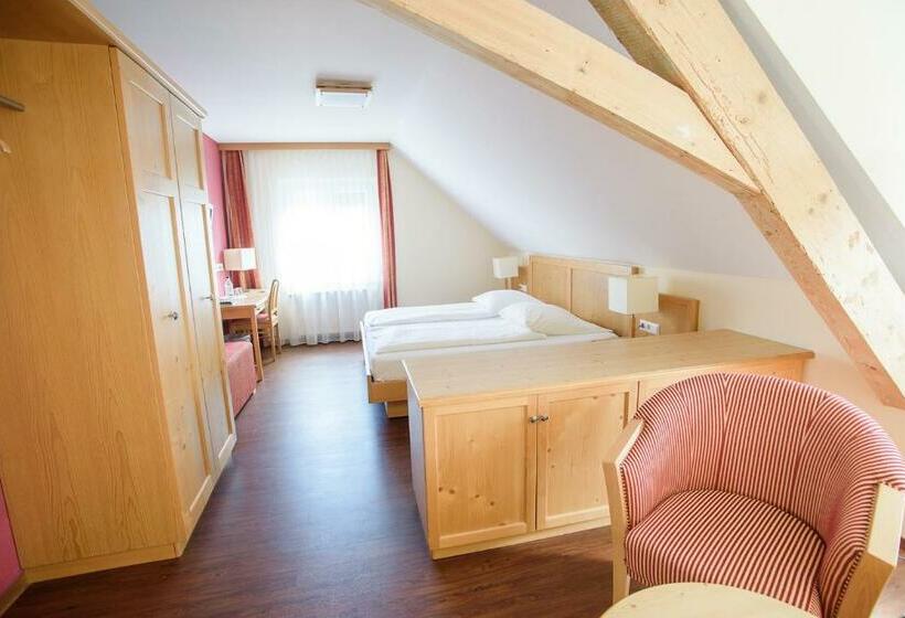 Семейный Номер, Landgasthof Linde