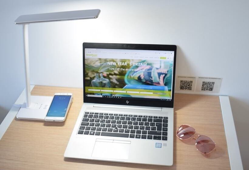 Четырехместный Номер Deluxe, Smartroom Barcelona