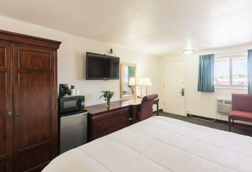 Стандартный Номер Кровать Кинг, 1st Interstate Inn Montrose