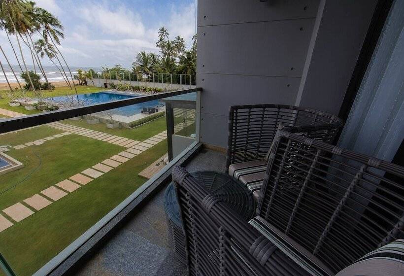 Номер Премиум, Club Waskaduwa Beach Resort & Spa