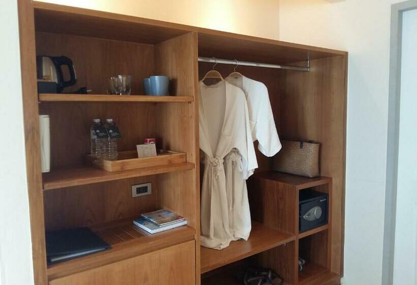 Deluxe Room, Nest Sense Resort