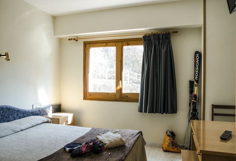 Номер Стандарт, La Trobada Hotel Sport
