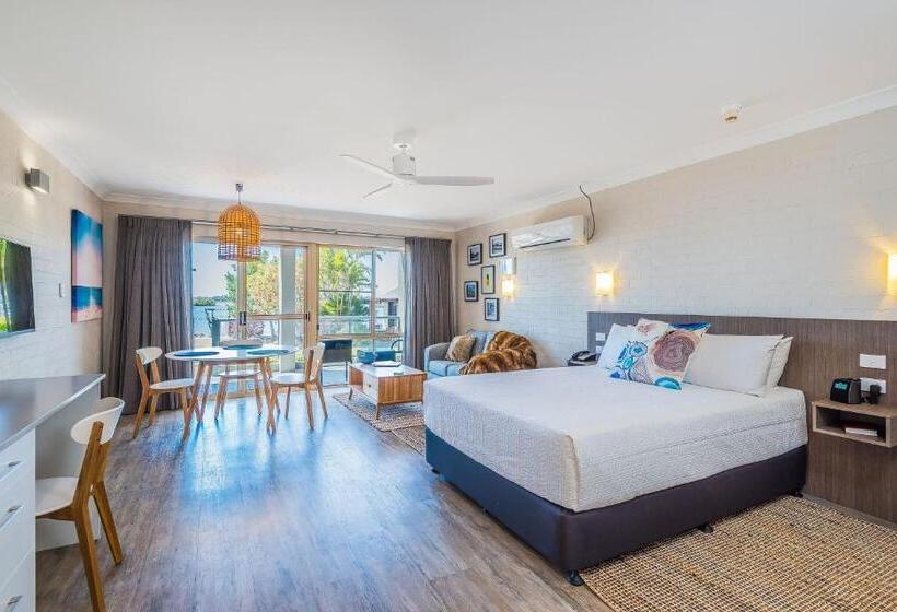 Номер Премиум, Moby Dick Waterfront Resort Motel