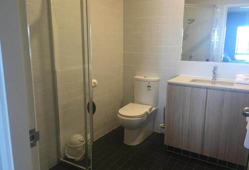 Номер Deluxe с Балконом, Moby Dick Waterfront Resort Motel