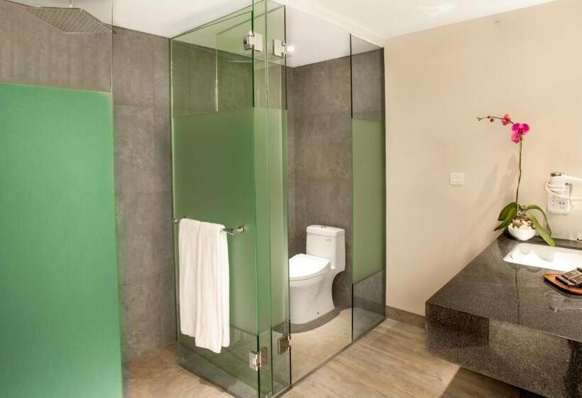 سوییت جونیور, Daun Bali Seminyak