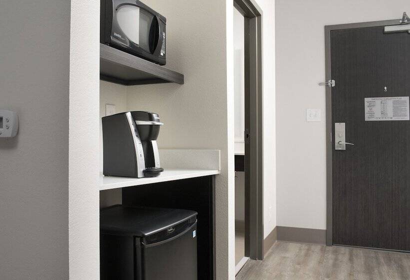 Номер Стандарт, Holiday Inn Express Pensacola Downtown, An Ihg
