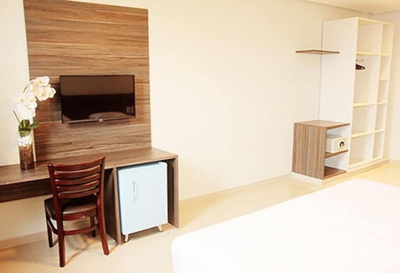 اتاق استاندارد سه نفره, Palace Santarem Brasil