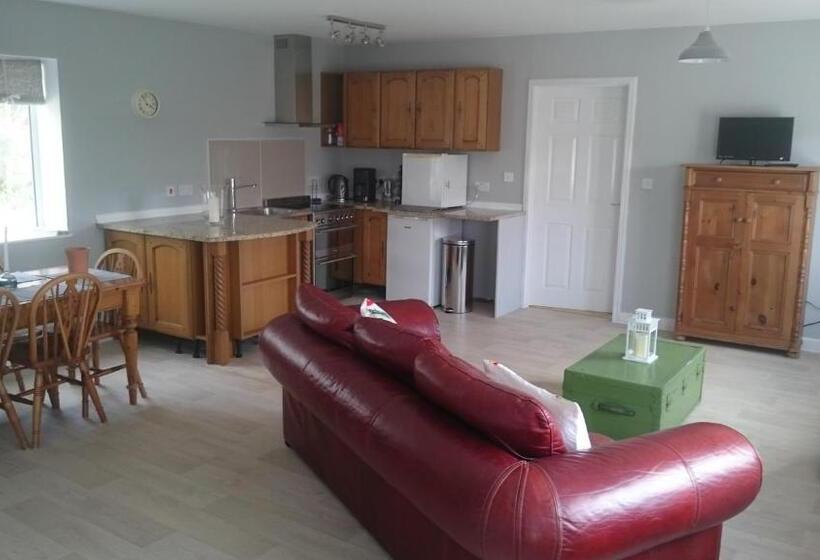 خانه 2 خوابه, Pidley Bottom Cottages   Luxury Sc Rooms   Fully Furnished And Equipped   Kitchen   Towels And Linen