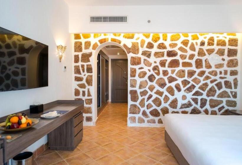 اتاق سوپریور با چشم‌انداز استخر, Pickalbatros Villaggio Aqua Park   Portofino Marsa Alam