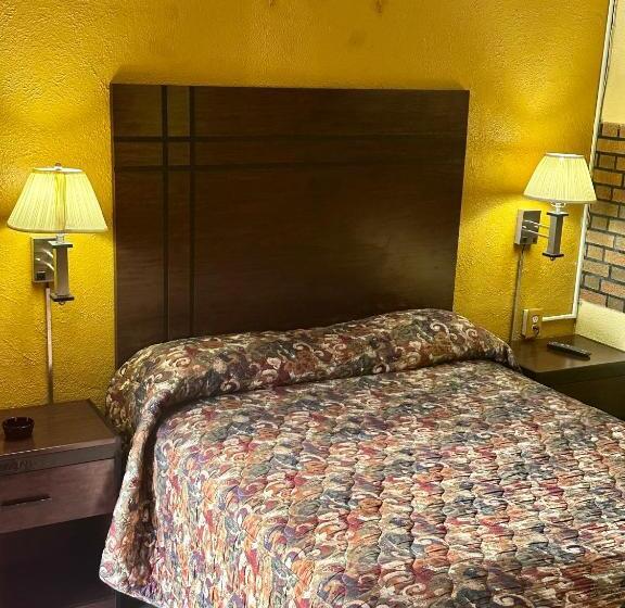 חדר סטנדרט, Motel 301