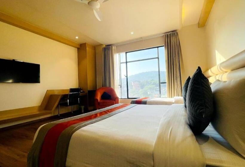 패밀리 스위트, Arihant By Dls Hotels
