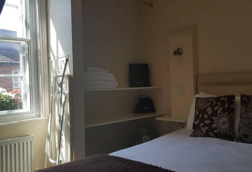 اتاق استاندارد, Beaumond Cross Inn