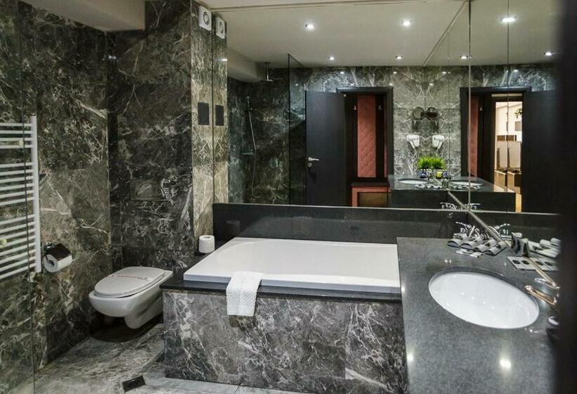 Люкс, Royal Spa