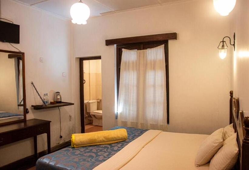 Quarto Triplo Deluxe, The Golf Green City Bungalow