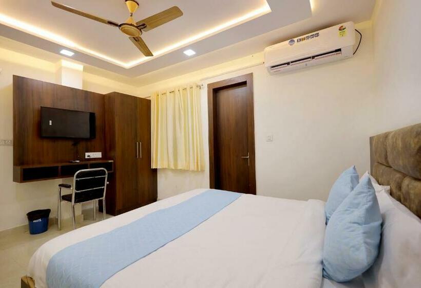 Deluxe Room, Fabhotel Vishal Palace