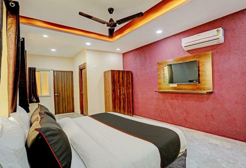 Quarto Triplo Clássico, Fabhotel Dream Inn