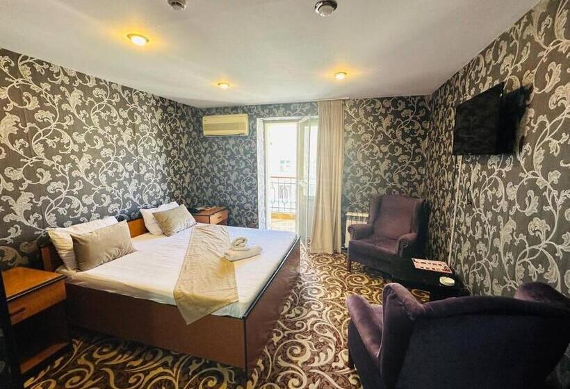 Номер Стандарт с Балконом, Rosemary Inn