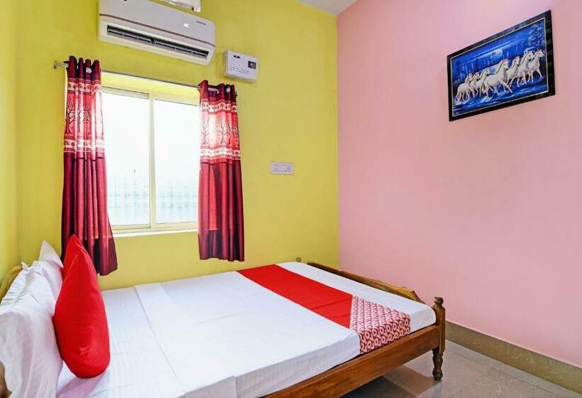 اتاق کلاسیک سه تخته, Oyo Flagship Hotel Utkal Grand