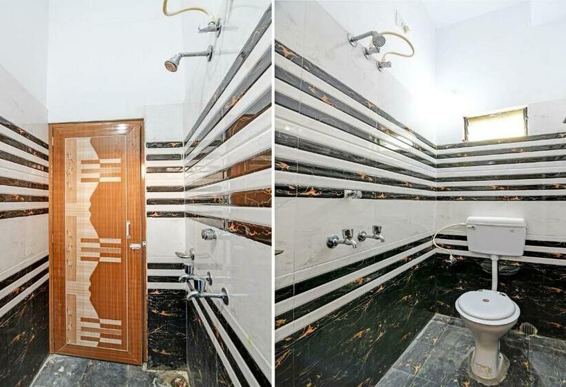 اتاق کلاسیک سه تخته, Oyo Flagship Hotel Utkal Grand