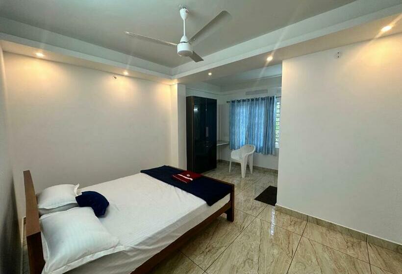 三人经典房间, Oyo Flagship H Square Homestays