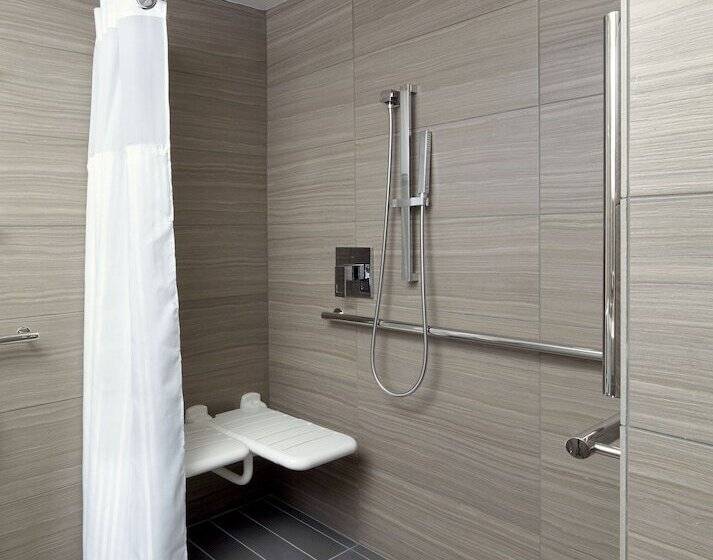 اتاق استاندارد با 2 تخت دوبل, Hilton Garden Inn New York Times Square North