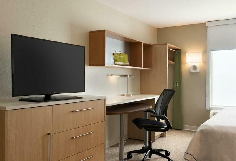 Люкс Deluxe Кровать Кинг, Home2 Suites By Hilton Milwaukee Brookfield