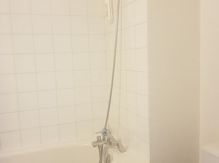 Номер Стандарт Трехместный, Ibis Budget Lorient Hennebont
