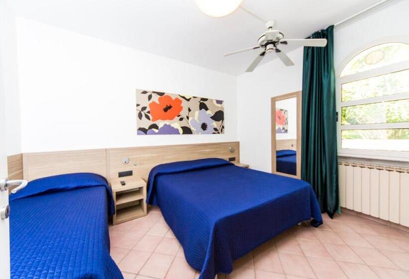 Бунгало Стандарт, Villaggio La Pescaccia