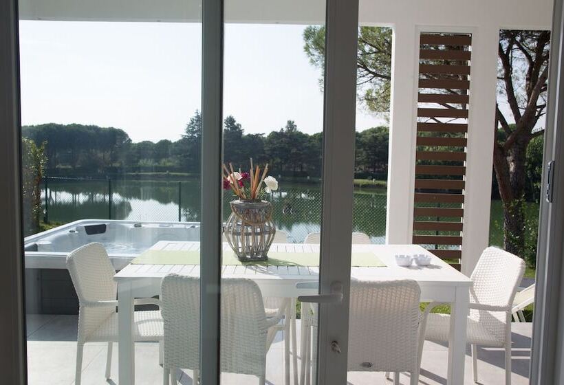 Вилла 2 Спальни, Villaggio La Pescaccia