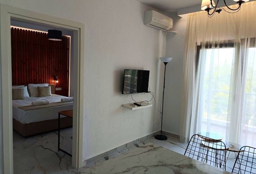 Апартаменты 2 Спальни, Salonikiou Beach Deluxe Apartments