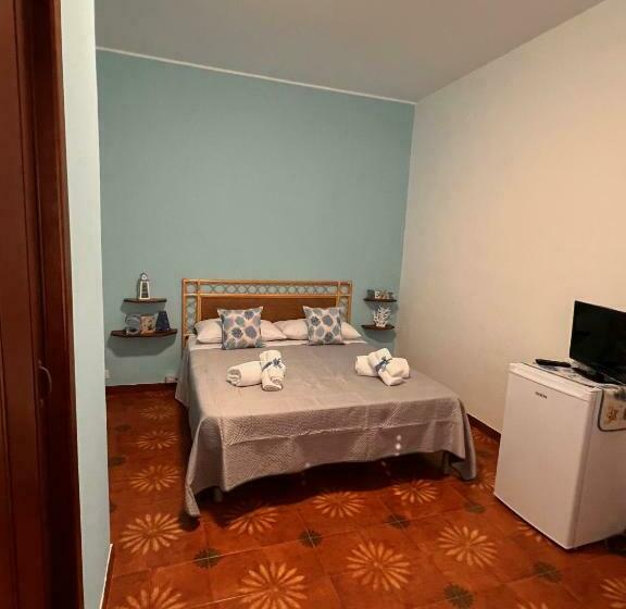 اتاق استاندارد سه نفره, Celeste Rooms
