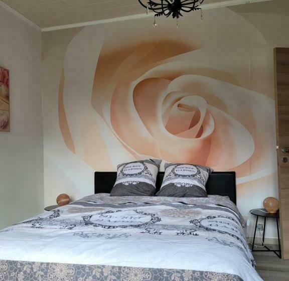 Номер Стандарт Вид на Сад, La Maison Des Roses