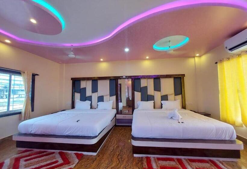 Семейный Номер Боковой Вид на Море, Sweet Dream Beach Resort !! 50 Mts From Beach ! Peaceful Room With Garden View Free Parking !!