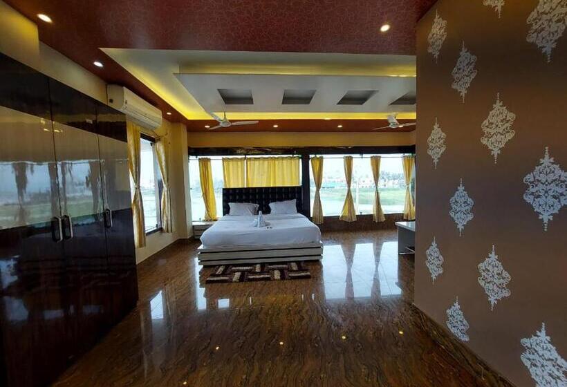 Полулюкс Вид на Сад, Sweet Dream Beach Resort !! 50 Mts From Beach ! Peaceful Room With Garden View Free Parking !!