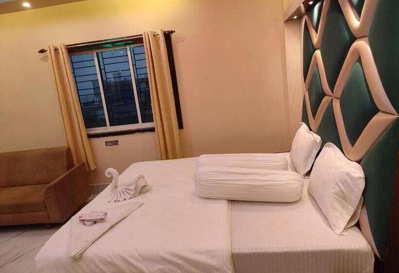 Полулюкс, Sweet Dream Beach Resort !! 50 Mts From Beach ! Peaceful Room With Garden View Free Parking !!