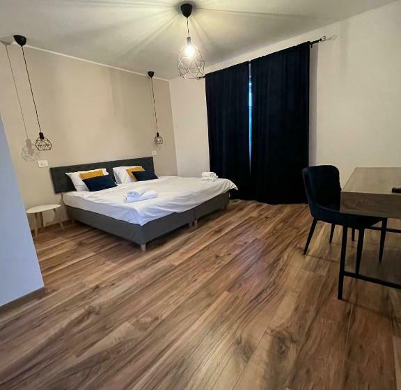 اتاق استاندارد, Maison 25