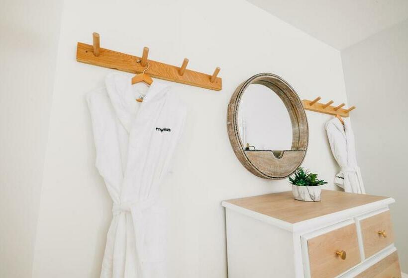 带大床的套房, Mysa Nordic Spa & Resort