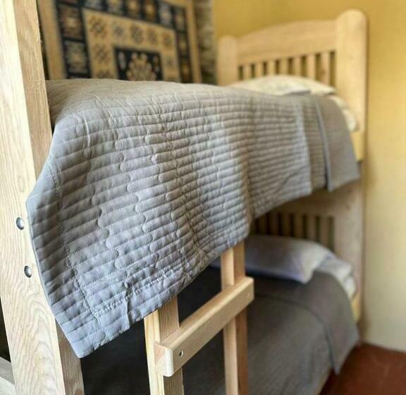 اتاق استاندارد چهار تخته, Guesthouse Divo Hut