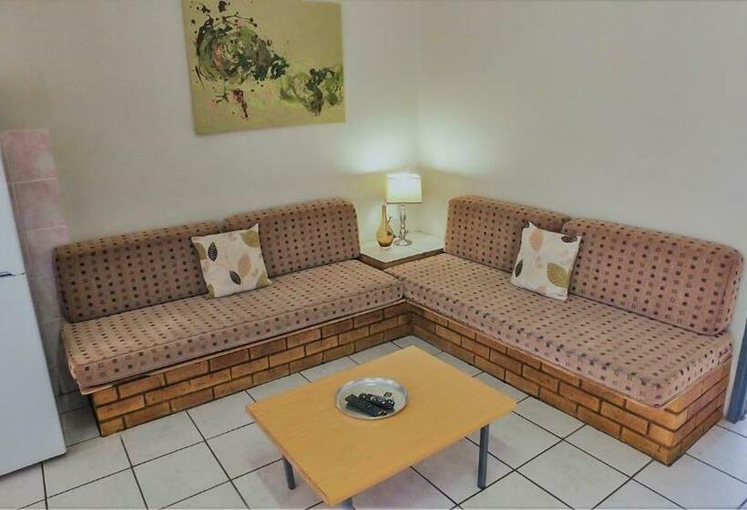 Шале 1 Спальня, Hoogland Spa Resort Bela Bela