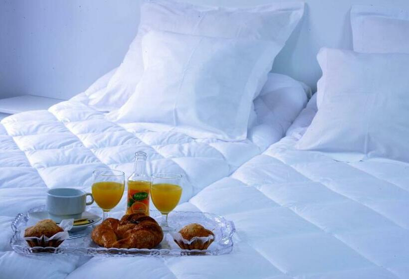 Номер Стандарт, Hostal El Júcar