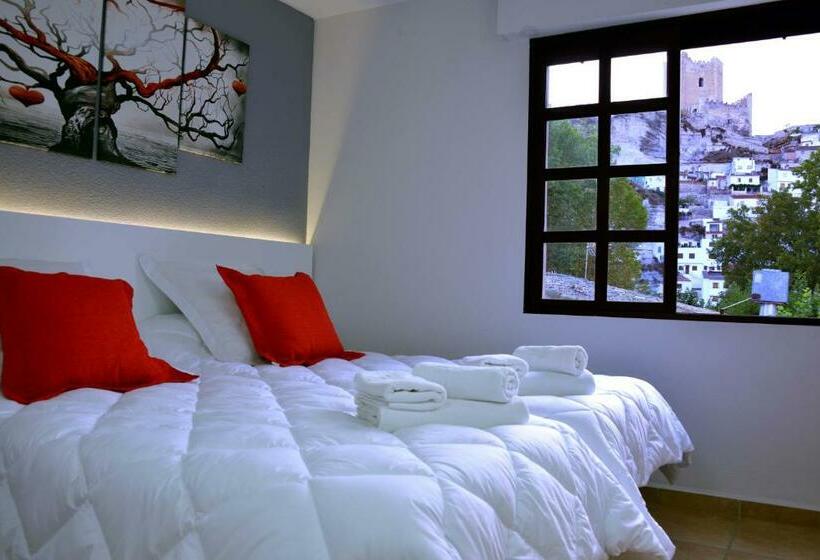 Номер Стандарт, Hostal El Júcar