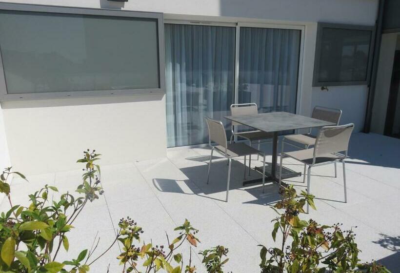 Люкс с Террасой, Appart Hôtel Mer & Golf City Bordeaux Bassins à Flot