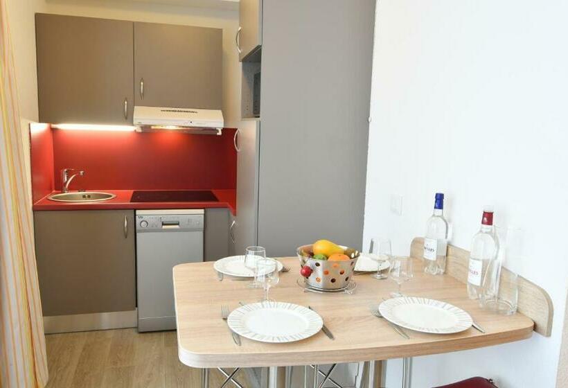 Люкс с Террасой, Appart Hôtel Mer & Golf City Bordeaux Bassins à Flot