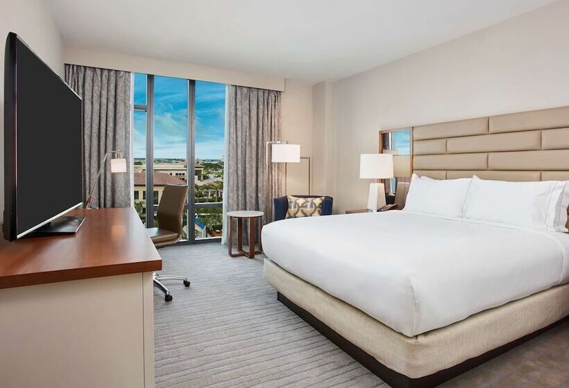 Номер Deluxe Вид на Бассейн, Hilton West Palm Beach